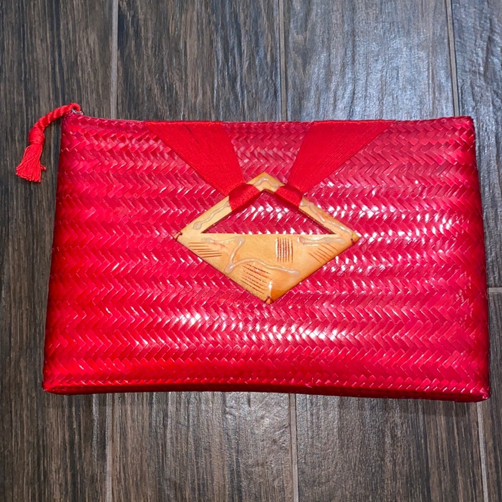 Danieli woven envelope purse with tassel